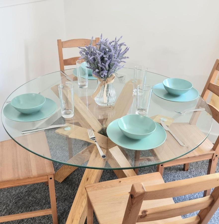 בורנמות' Centrally Located Boscombe Beach Apart With Parking מראה חיצוני תמונה